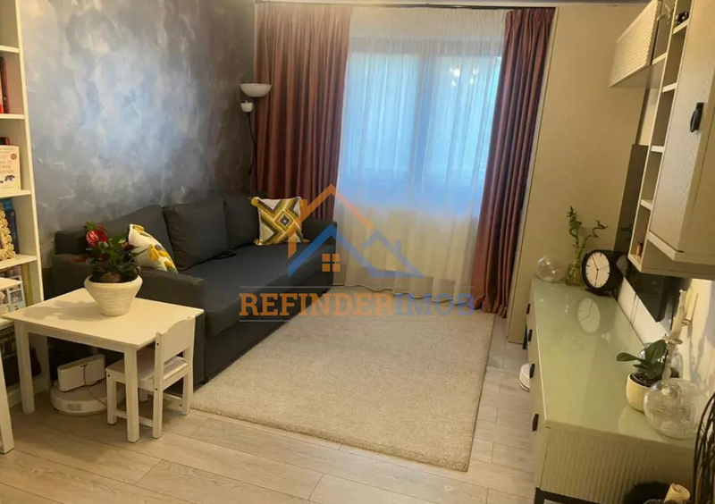 Piata Victoriei, vanzare apartament 3 camere.